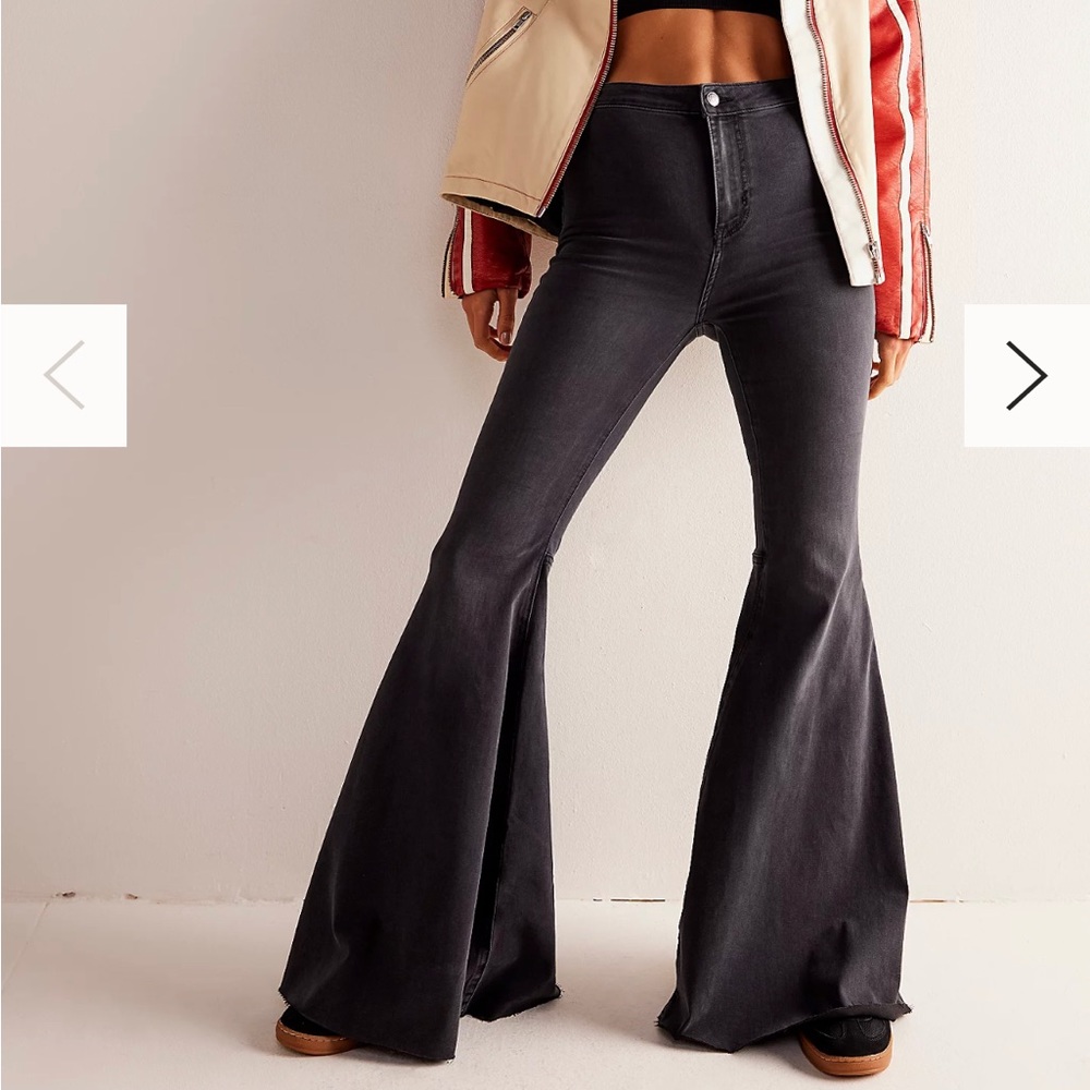 We The Free Just Float On Flare Jeans, NWT